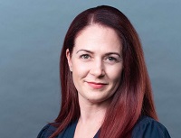 Julia-Schutz.jpg