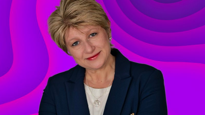 1000bbcradiodevonpippa.png