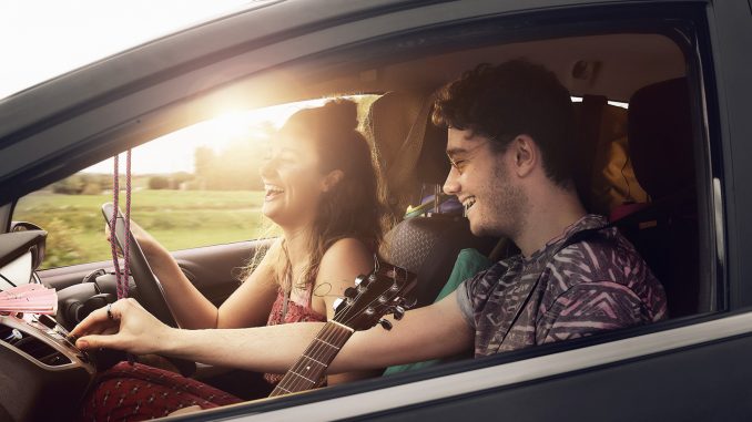 PHOTOGRAPHY-Young-friends-Car-Radio.jpg